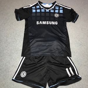 🤍Chelsea two piece shorts and jersey🖤